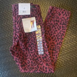 Never worn stretch jeans